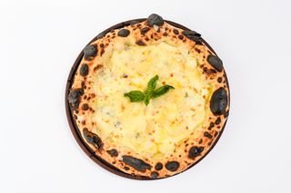 Pizza  4 vrste sira 32cm