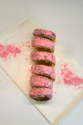 Кюртош (з ягідною пудрою)