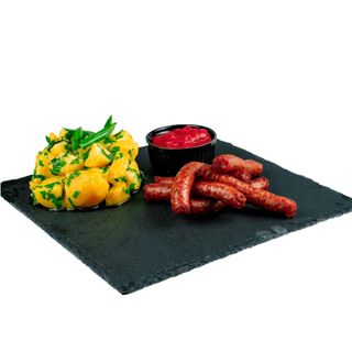 Наденички с BBQ сос и пикантни пържени картофи (300г)