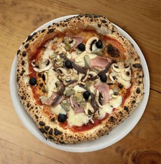 "La Vera" Capricciosa