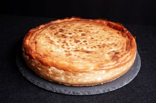 Tarta De Queso Artesanal Entera (12 Pax. 2.400 G.)
