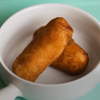 Croquetón De Pollo Asado Y Huevo Frito (2 Uds.)