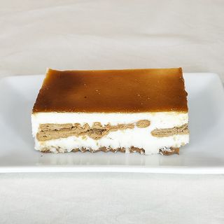 Pastel de Queso con Galleta (Porción)