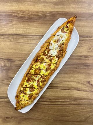 Pide with meat and egg