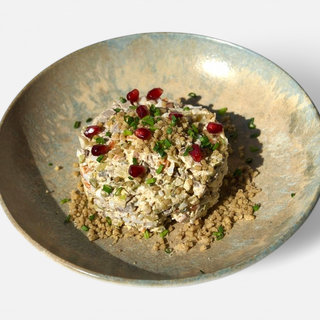 Оливье с семгой и красной икрой (250г)