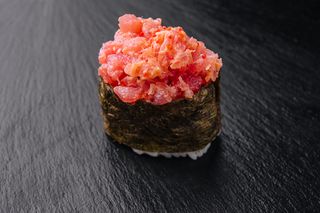 Gunkan Maguro