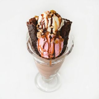 Chocolate Brownie Sundae