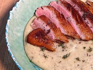 Качина грудка з трюфільним пюре (280g)