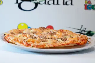 PIZZA JAMÓN Y ATÚN (25Cm.)