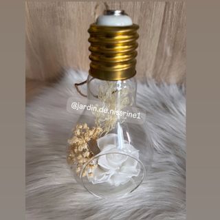 Rose éternelle  Avec fleurs séchée K