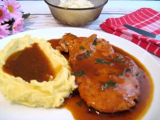 Pileći file u pikantnom umaku