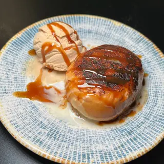 Torrija con helado de Turrón 