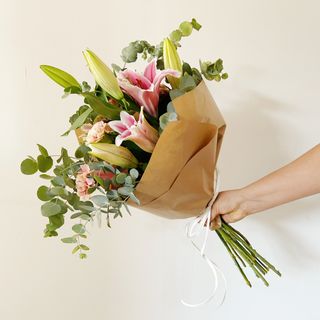 Ramo de Liliums Rosas "Tarta de Fresa"