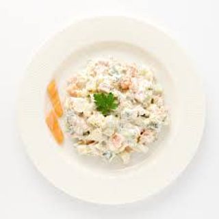 Руска салата без колбас