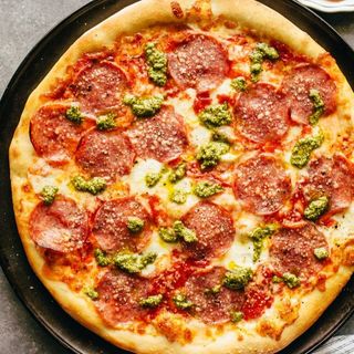 Pizza Salami mica 600 g
