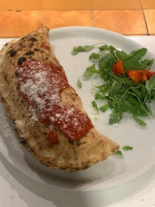 Calzone Classico