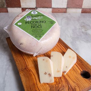 Pecorino alle noci 200g