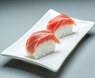 015 Nigiri maguro 3 pezzi