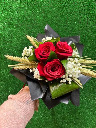Ramo com 3 Rosas