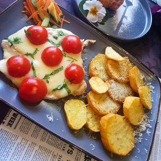 Piept de Pui Caprese