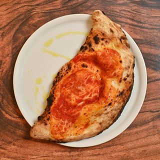 Calzone Prosciutto e Funghi 24