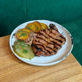 Стейк свинина (100г)