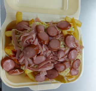 Salchipapa Media Ración 