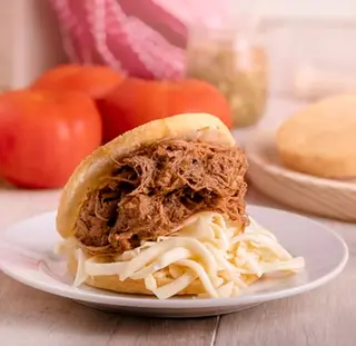 Arepa Pelua