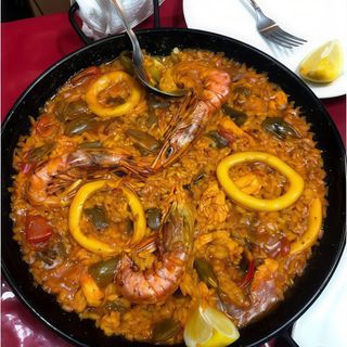 Paella De Mariscos