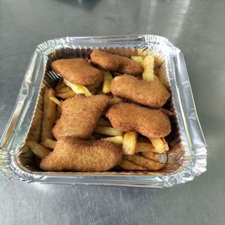 Nuggets (6 uds.) con patatas fritas