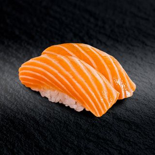 Нигири Сьомга (70г)