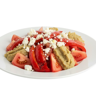 Салата с розови домати и печена чушка