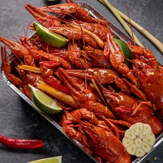 Раки в соусе том-ям (500гр)