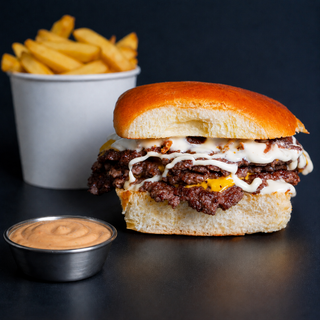 Meniu The Gold Standard Burger