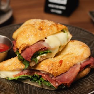 Italijanski sendvič 0,450 gr