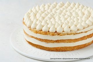 Торт Малиново-сирковий цілий