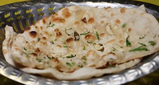 Garlic naan