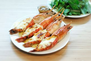 Scampi e gamberoni gratinati al forno