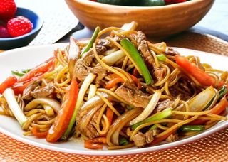 Tallarin Saltado De Ternera