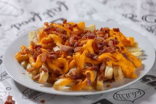 Batata com Cheddar e bacon