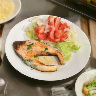 Menu (1)revueltos seta y jamon (2) salmon