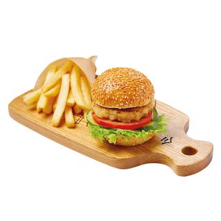 Бургер с курицей и картошкой фри