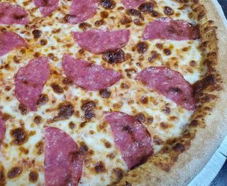 პიცა სალიამი 40 სმ