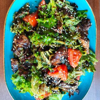 Sałatka z wątróbką 300g