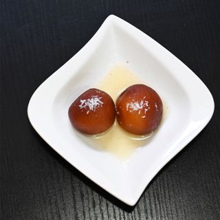 Gulab Jamun (contiene gluten)