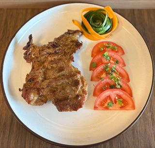 Свинска вратна пържола