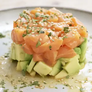 189. Tartar De Salmón Y Aguacate
