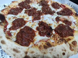 Pizza Artesanal Boloñesa (Mediana)