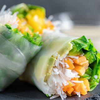 Rollitos Vietnamitas Vegetales (2 Uds.)