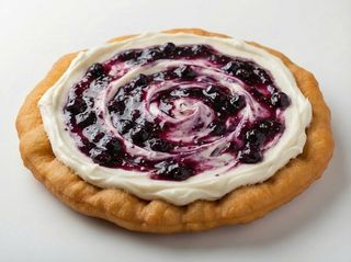 Голяма мекица с крема сирене и сладко